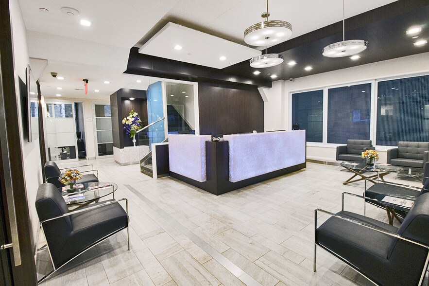 More Photos Of 315 Madison Ave, New York Coworking Space
