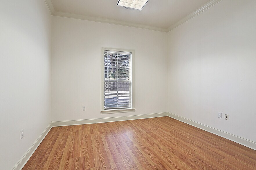 More Photos Of 10620 Timberlake Ave, Baton Rouge Medical For Lease