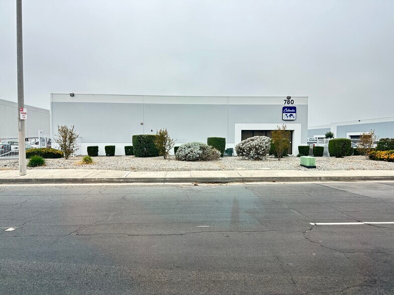 More Photos Of 780 E Francis St, Ontario Manufacturing For Lease