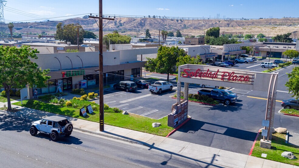 More Photos Of 20655 Soledad Canyon Rd, Santa Clarita Unknown For Lease