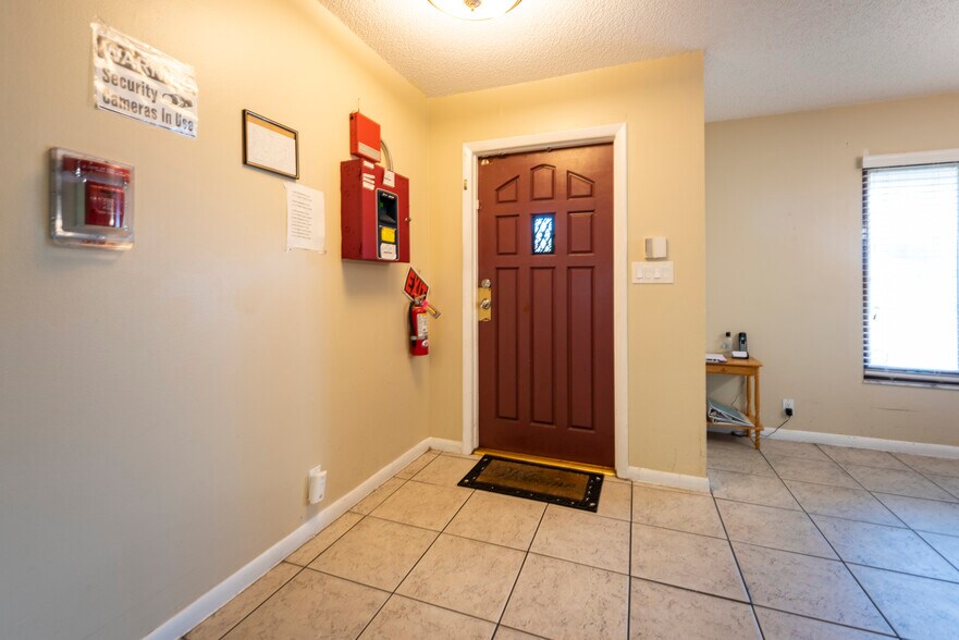 More Photos Of 621 NW 76th Ave, Plantation Assisted Living For Sale