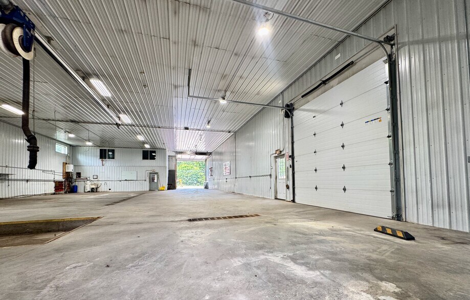 More Photos Of 7 Canaan Rd, Waymart Auto Repair For Sale