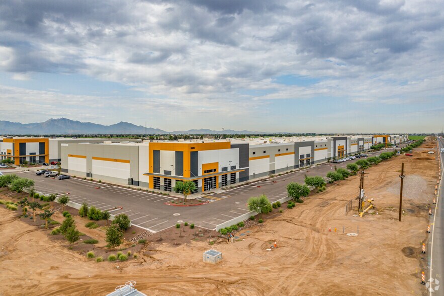 More Photos Of 9393 W Buckeye Rd, Tolleson Unknown For Lease