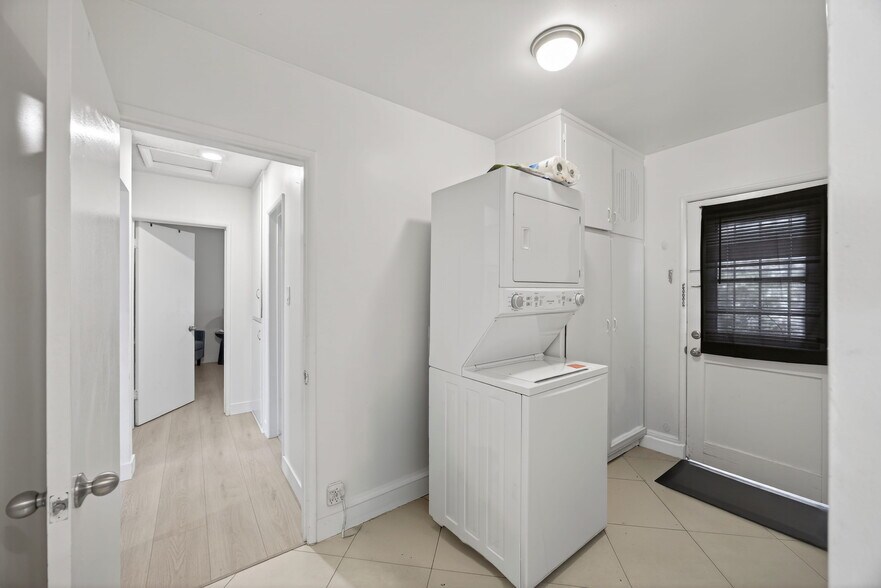 More Photos Of 2510 Carnegie Ln, Redondo Beach Apartments For Sale