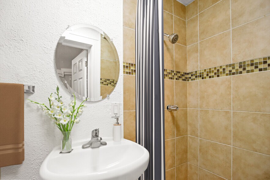 More Photos Of 1224-1232 E 13th Ave, Denver Apartments For Sale