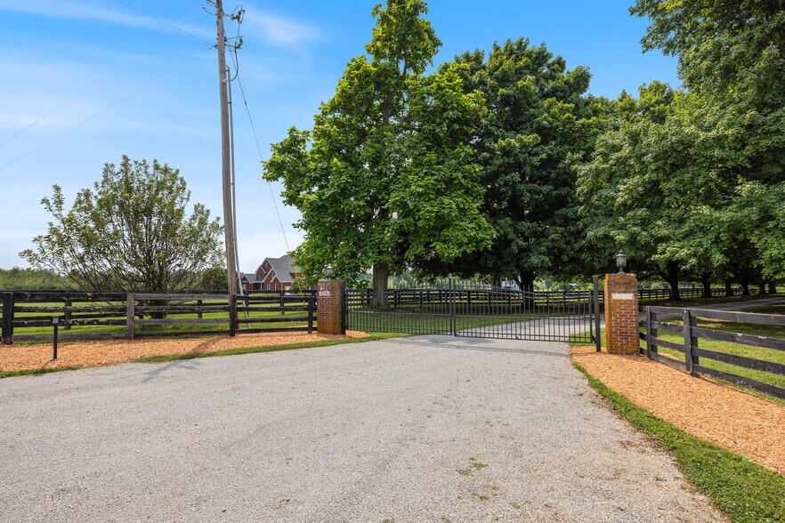 More Photos Of 575 Moody Pike, Shelbyville Land For Sale