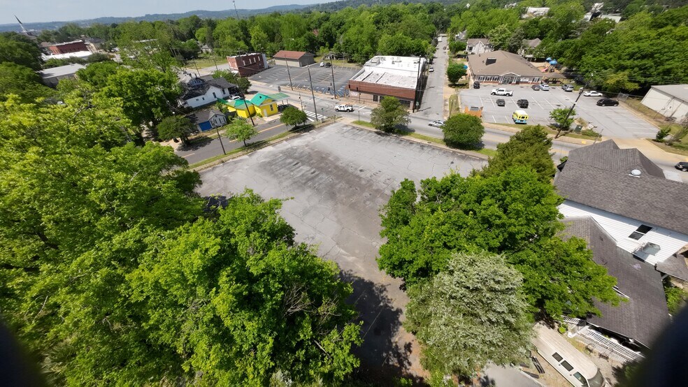 More Photos Of 2621 Hamilton Rd, Columbus Restaurant For Sale