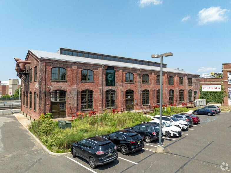 More Photos Of 21 Clark St, Trenton Unknown For Lease