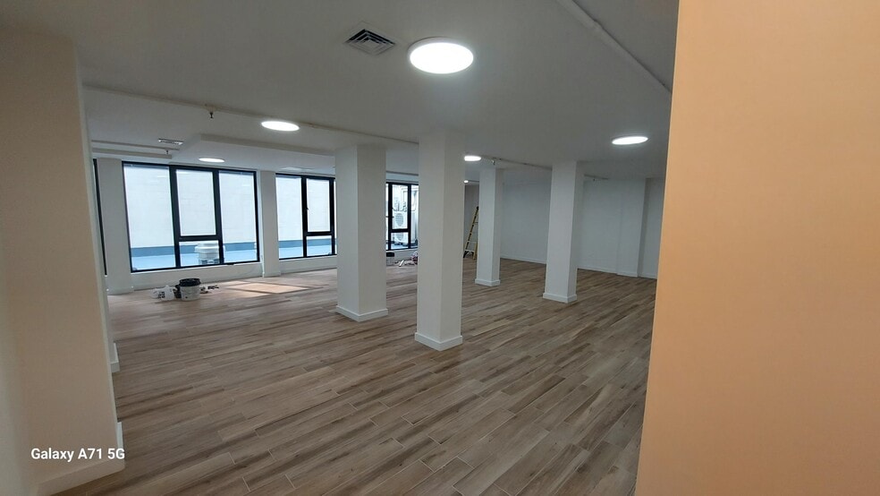 Primary Photo Of 4134 45th St, Sunnyside Apartments For Lease