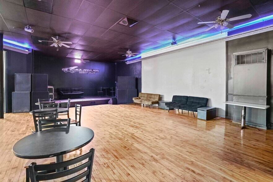 More Photos Of 4620 Tod Ave, East Chicago General Retail For Sale