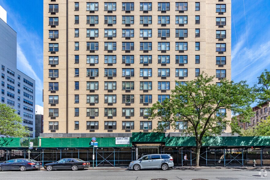 More Photos Of 187-203 Third Ave, New York Apartments For Lease