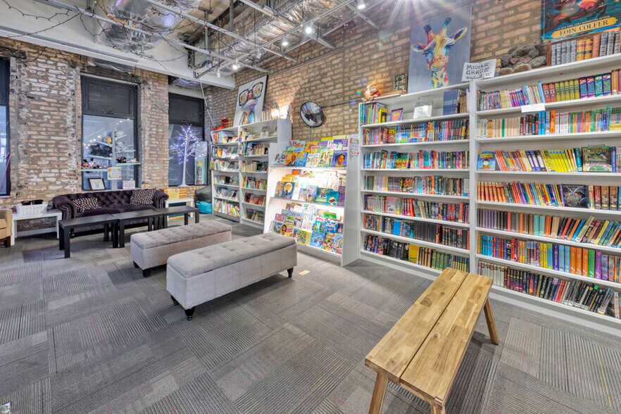 More Photos Of 1375-1373 N Milwaukee Ave, Chicago Storefront Retail Residential For Sale