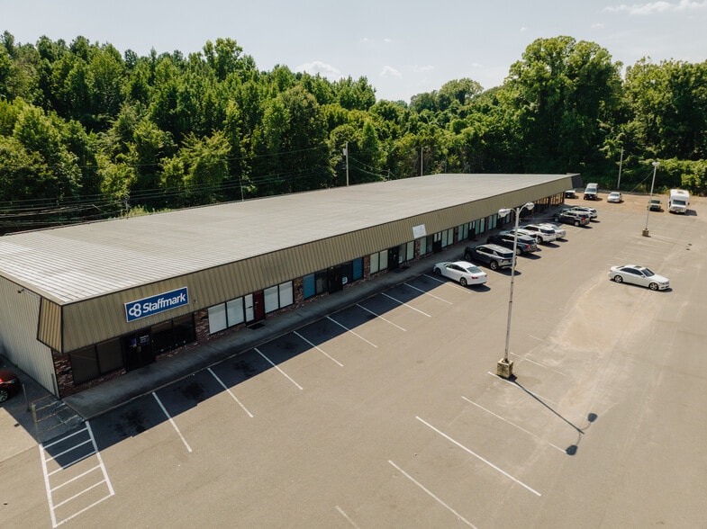 Primary Photo Of 901-919 Us-51 Hwy, Covington Storefront For Lease