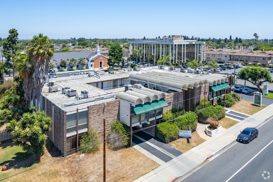 More Photos Of 3840 Woodruff Ave, Long Beach Medical For Lease