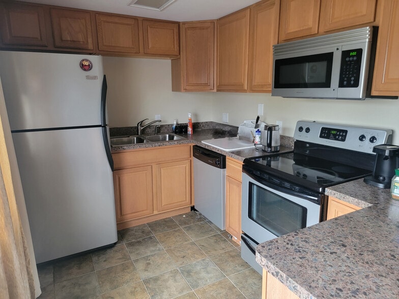 More Photos Of 909 Bustleton Pike, Feasterville Trevose Office For Lease