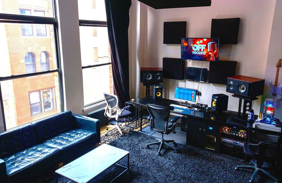 More Photos Of 13 E 37th St, New York Office Residential For Sale