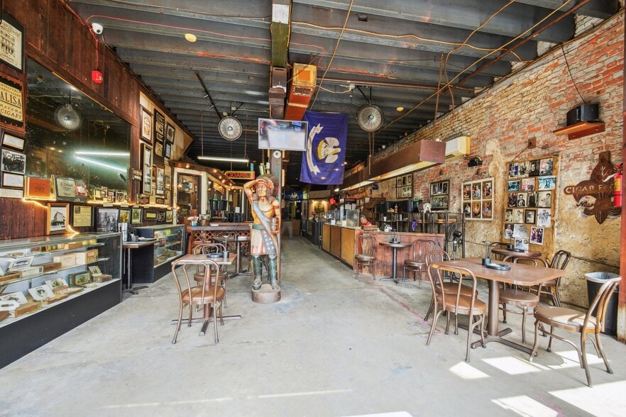 More Photos Of 517 Conti St, New Orleans Storefront Retail Residential For Sale
