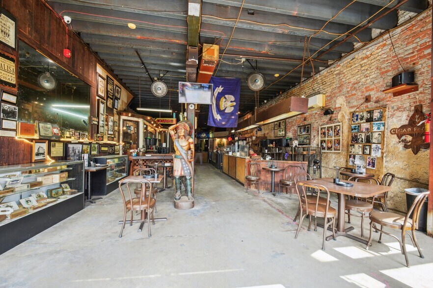More Photos Of 517 Conti St, New Orleans Storefront Retail Residential For Sale