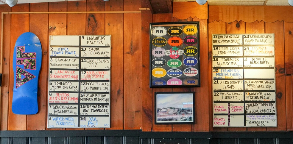 More Photos Of 36 Railroad St, Linfield Restaurant For Sale