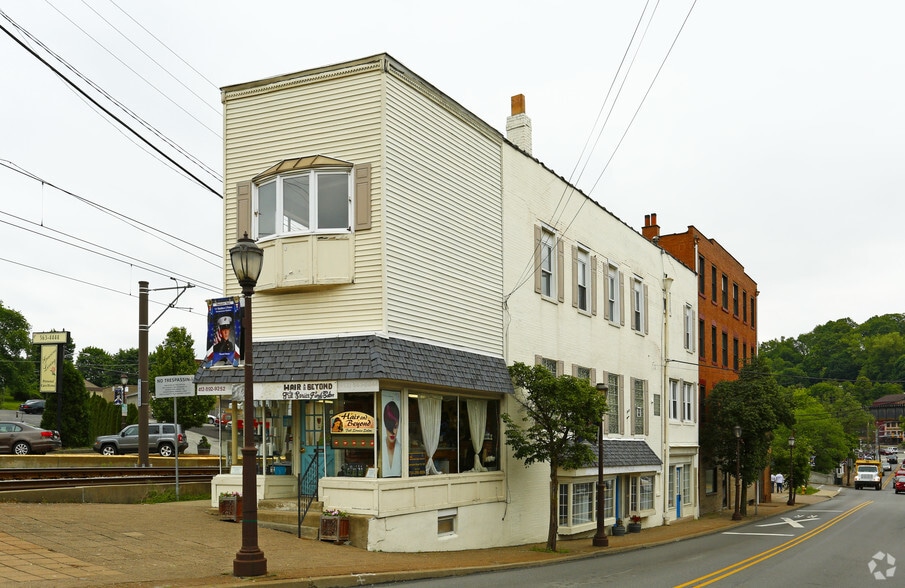 Primary Photo Of 1001-1005 Castle Shannon Blvd, Pittsburgh Storefront Retail Office For Lease