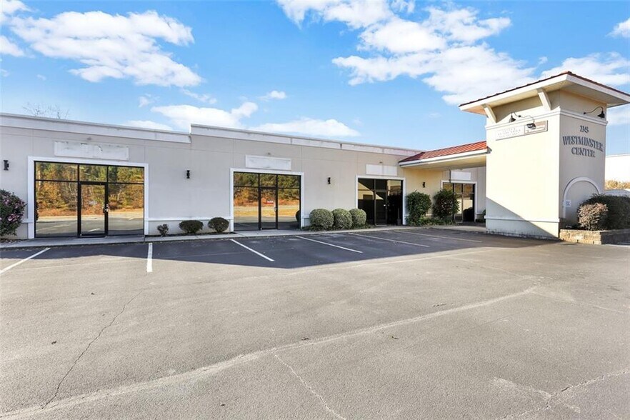 More Photos Of 2345 Sandifer Blvd, Westminster Showroom For Lease