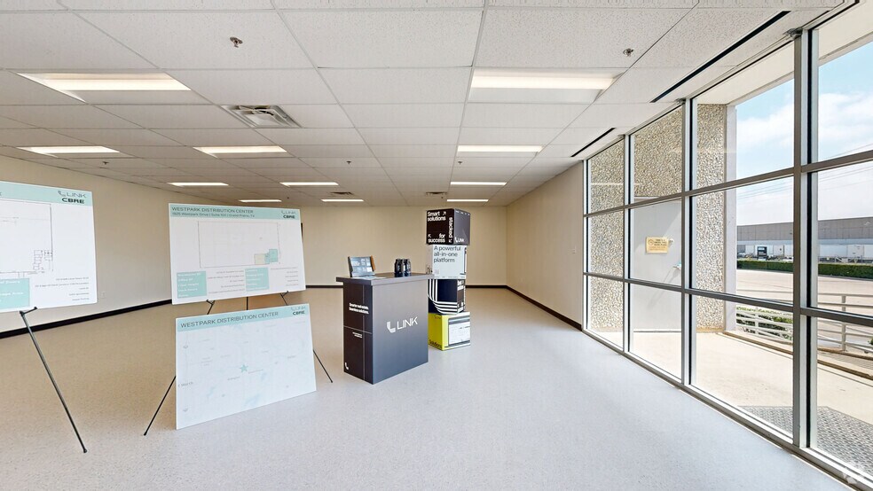 More Photos Of 1825 Westpark Dr, Grand Prairie Warehouse For Lease