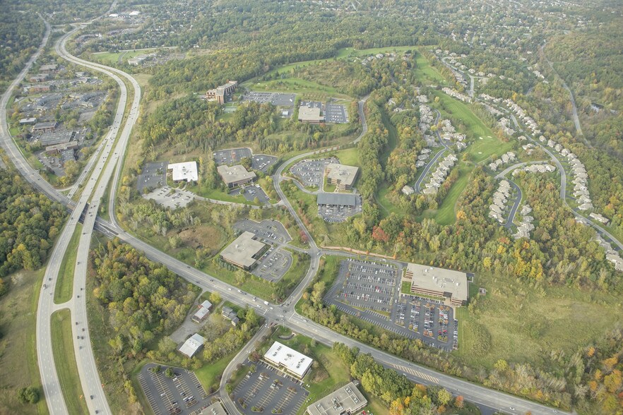 More Photos Of 345 Woodcliff Dr, Fairport Medical For Lease