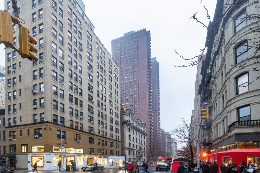 More Photos Of 1245 Madison Ave, New York Apartments For Lease