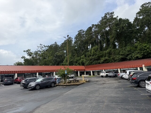 More Photos Of 2522 Capital Cir NE, Tallahassee General Retail For Sale