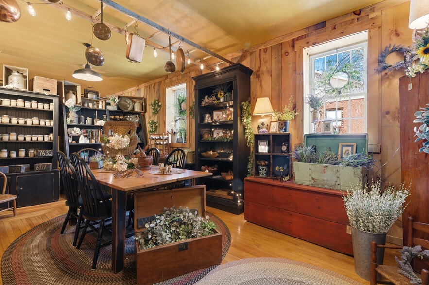 More Photos Of 953 Victory Hwy, Burrillville Bar For Sale