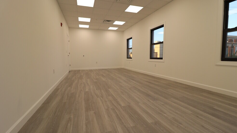 1010 Edgewater Ave, Ridgefield, NJ 07657 Medical For Sale