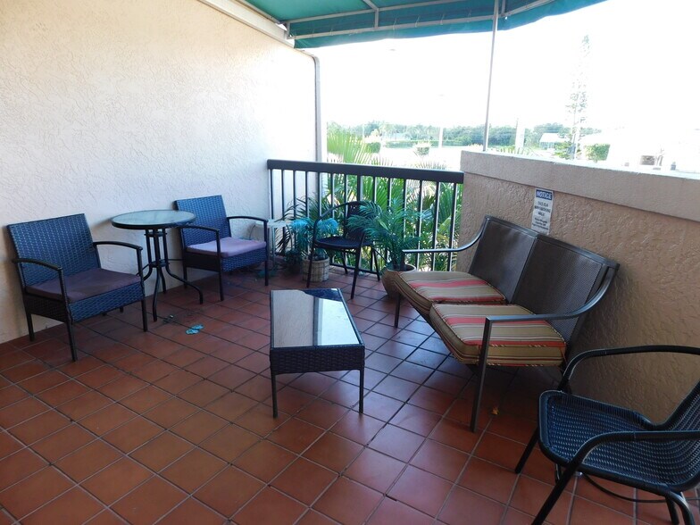 More Photos Of 1600 W Eau Gallie Blvd, Melbourne Office For Lease