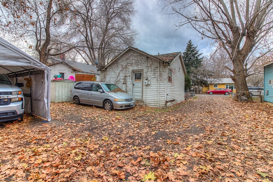 More Photos Of 1408 S 8th St, Yakima Land For Sale