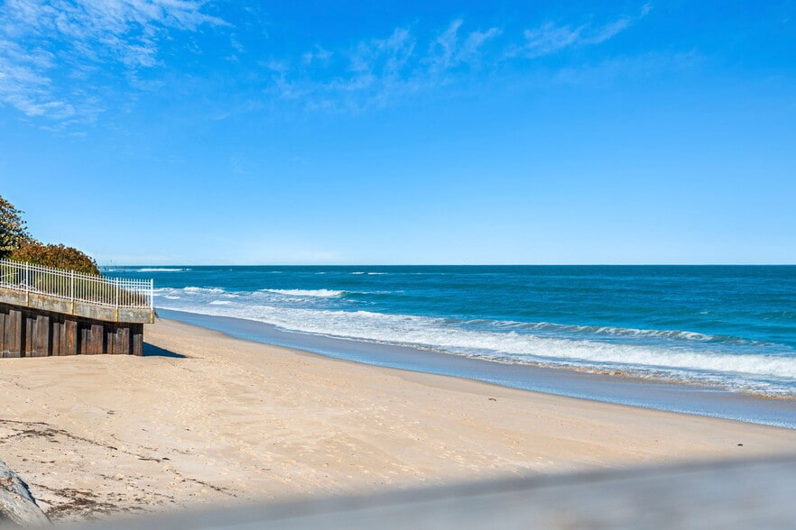 More Photos Of 9300 N A1A, Vero Beach Freestanding For Sale