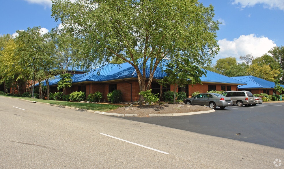 More Photos Of 120 Market Place Blvd, Knoxville Unknown For Lease