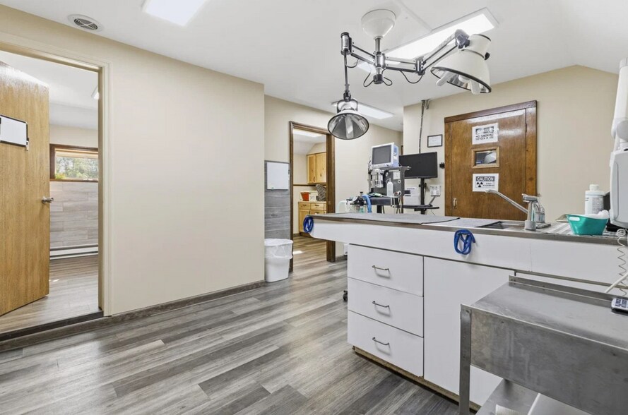 More Photos Of 5962 New York 812, Ogdensburg Medical For Sale