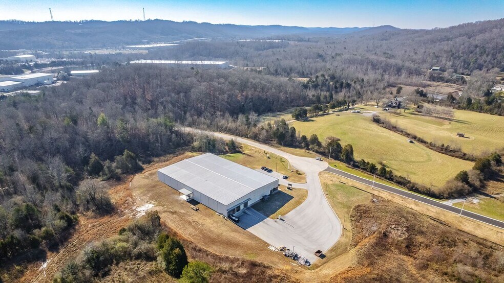 More Photos Of 490 Sam Rayburn Pky, Lenoir City Manufacturing For Lease