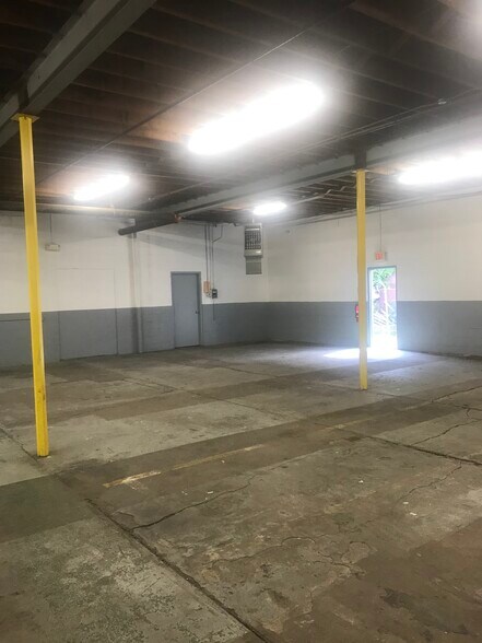 More Photos Of 1840 Margaret Ave, Annapolis Warehouse For Lease