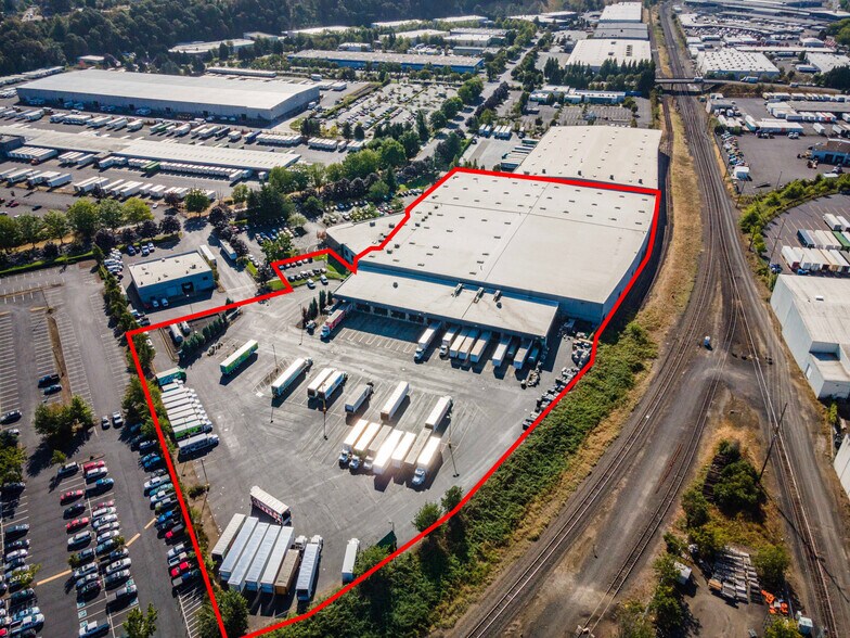 Primary Photo Of 6800 N Cutter Cir, Portland Distribution For Lease