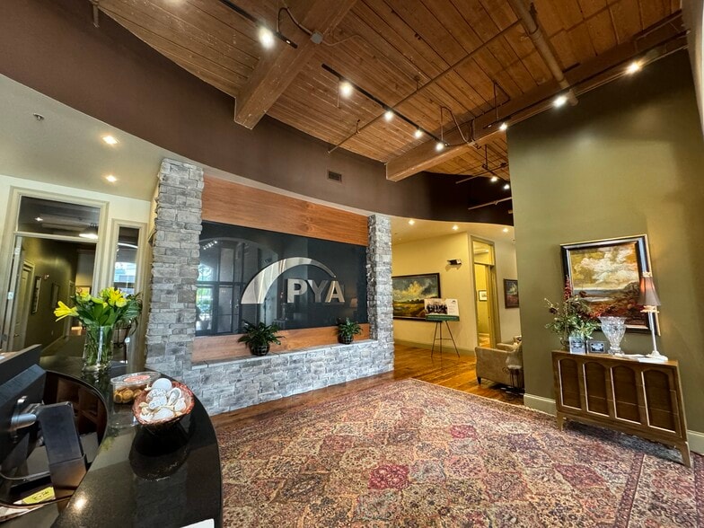 More Photos Of 2200-2300 Sutherland Ave, Knoxville Office For Lease
