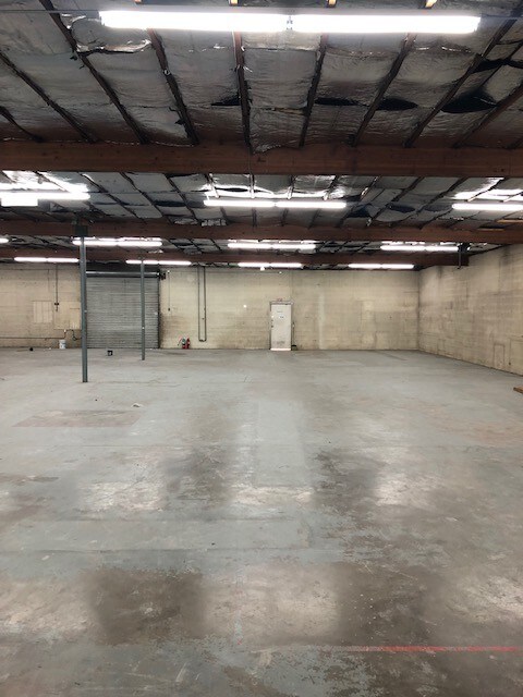 More Photos Of 3334 W McDowell Rd, Phoenix Warehouse For Lease