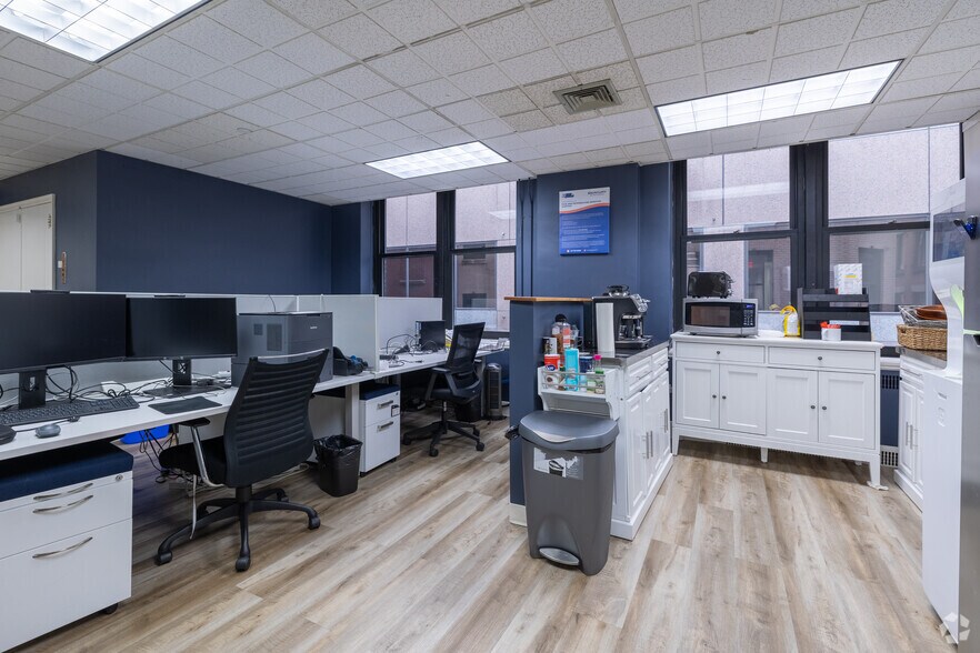 More Photos Of 61 Batterymarch St, Boston Office For Sale