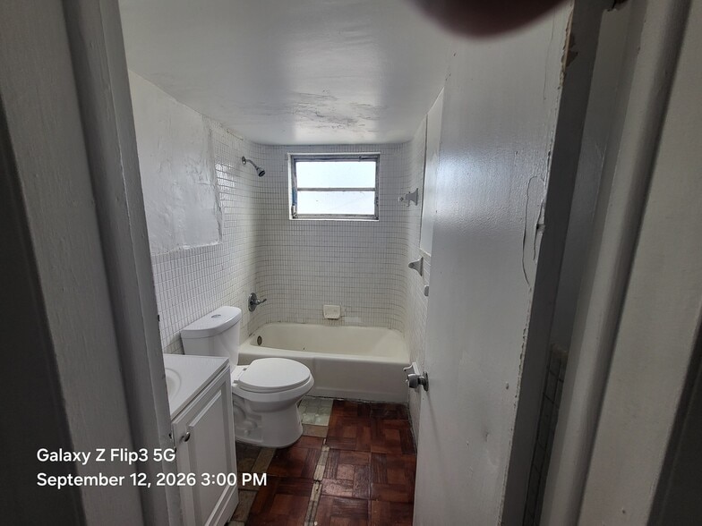 More Photos Of 1895 NW 35th St, Miami Apartments For Sale