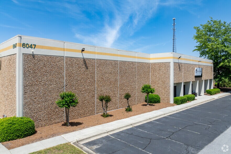 More Photos Of 6047 Fulton Industrial Blvd SW, Atlanta Distribution For Lease
