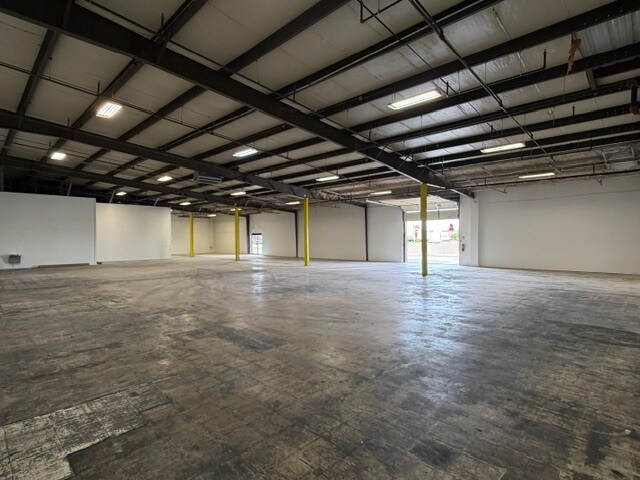 More Photos Of 5809-5835 W Reno Ave, Oklahoma City Storefront For Lease