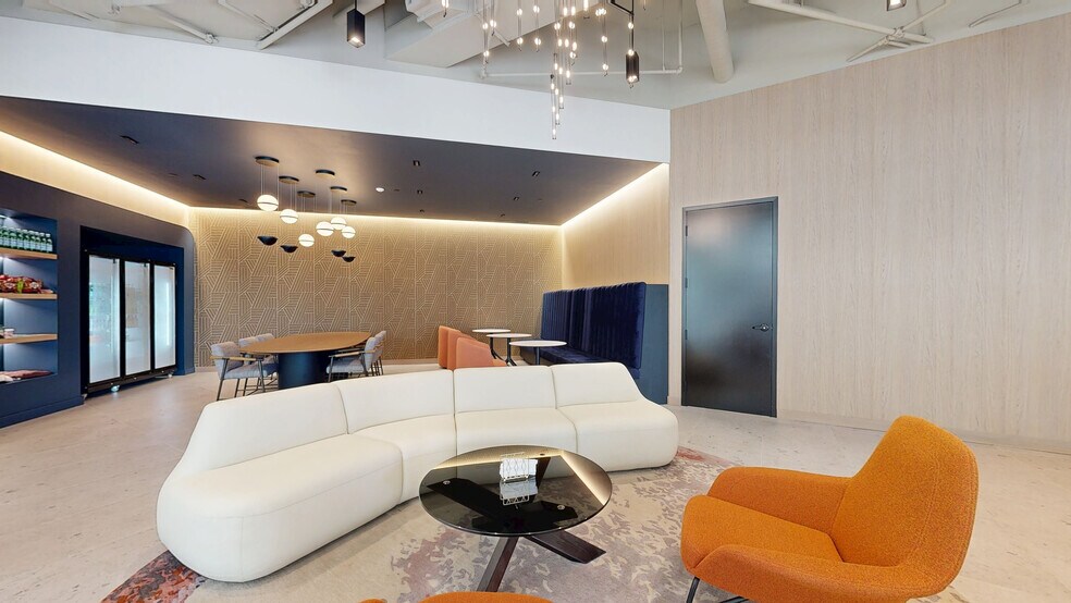 More Photos Of 100 2nd Ave S, Saint Petersburg Office For Lease