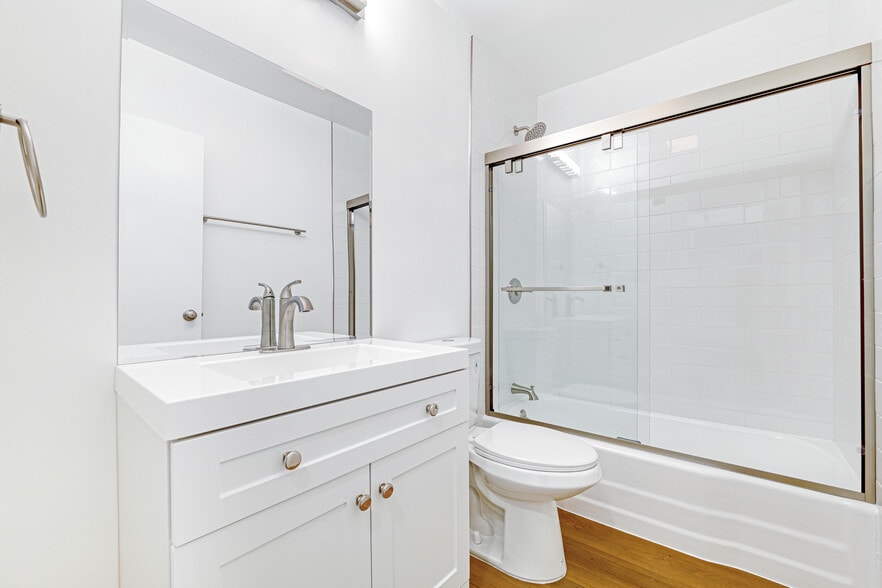 More Photos Of 6615 Franklin Ave, Los Angeles Apartments For Sale