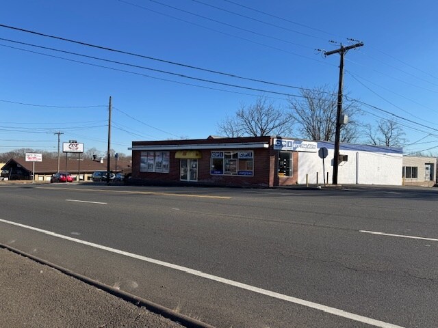 More Photos Of 882-886 Boston Post Rd, West Haven Freestanding For Sale