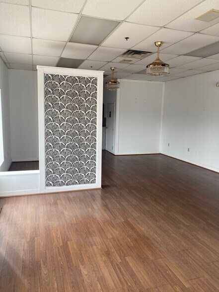More Photos Of 1791 Woodruff Rd, Greenville Unknown For Lease