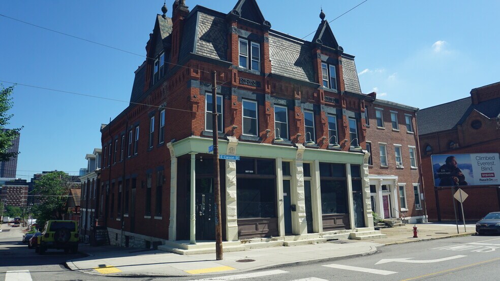 601-605 E Carson St  